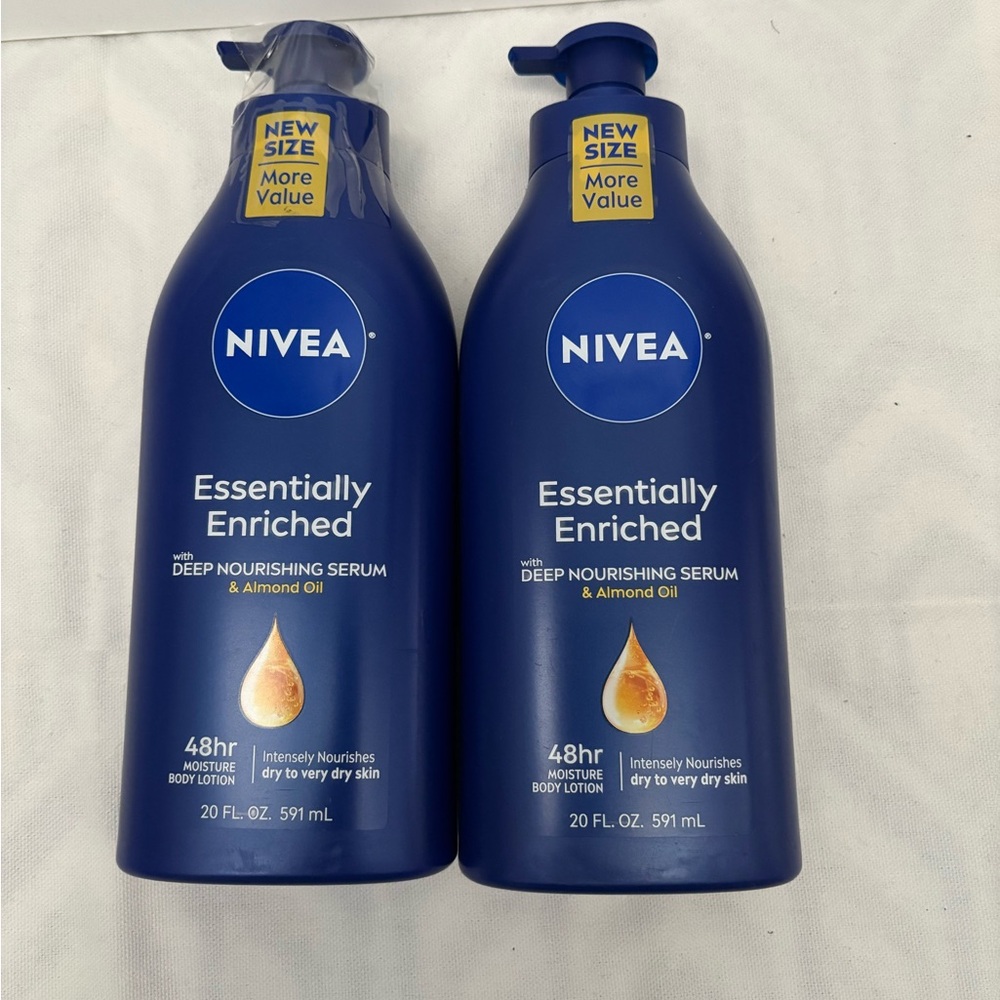 Essentially Enriched Moisturizer - Blue